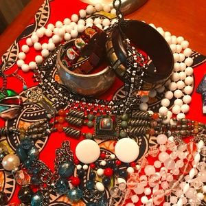 Lot of fun costume jewelry - all wearable!